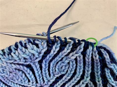 4 Tips for Brioche Knitting | The Knitting Circle