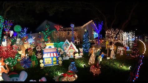 🇺🇸 Windcrest Christmas Lights Walk near San Antonio TX - YouTube