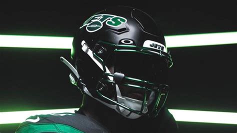 Jets unveil 'stealth black' alternate helmets to be worn three times during 2022 season ...