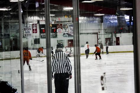 What Is Hockey Glass Made Of? Plexiglass in Hockey - Big Shot Hockey