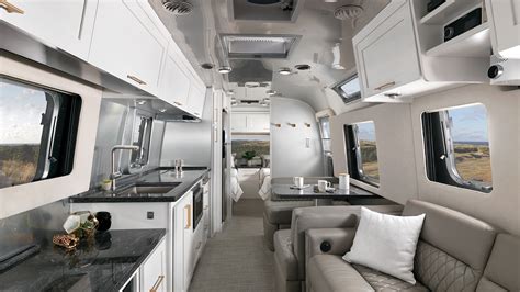 Modernizing the Timeless Classic - New Airstream Comfort White Décor