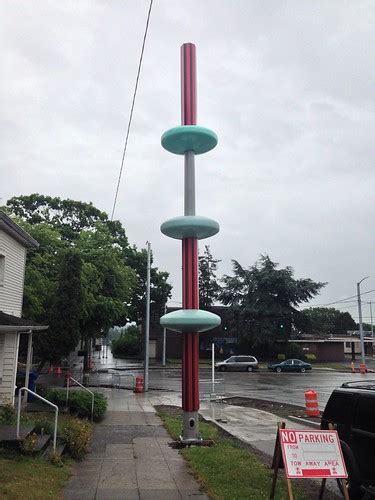 New "art pole" installation on Broadway, just east of Yesl… | Flickr
