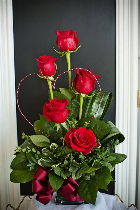 Gallery | Rose flower arrangements, Valentine's day flower arrangements ...