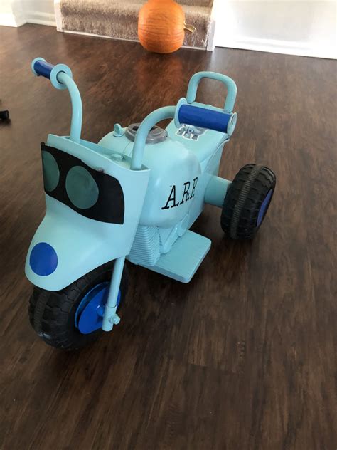 Puppy Dog Pals “Arf” motorized car | Tarjetas