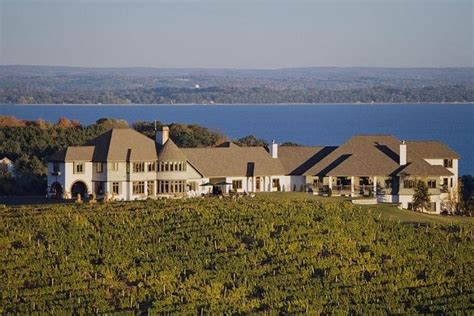 5-Hour Traverse City Wine Tour: 4 Wineries on Old Mission Peninsula from $99 | Cool Destinations ...