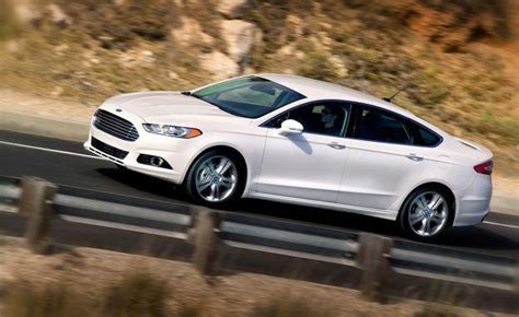 Ford Fusion Titanium laptimes, specs, performance data - FastestLaps.com