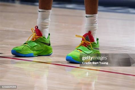 Giannis Antetokounmpo Shoes Photos and Premium High Res Pictures ...