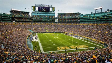 Lambeau Field - Tailgater Concierge