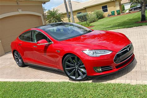 Tesla Model S Top Selling Car in Some of America's Wealthiest Cities | Electric Vehicle News