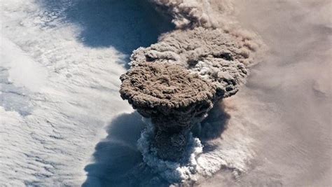 Raikoke Volcano's Eruption Captured From Space! Stunning Photos Shows Smoke Billowing Over Kuril ...