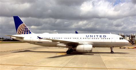 N409UA United Airlines | Airbus 320-232 IAH Houston Intercon… | Flickr