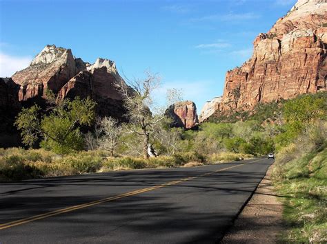 Zion Canyon Scenic Drive 20 | Another view looking north alo… | Flickr