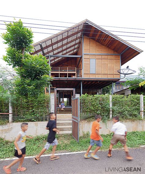 5 Wooden Stilt Houses You Will Love // Wooden Stilt House in Thailand