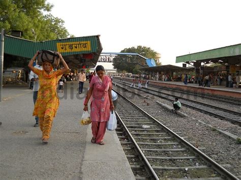 Railway Station Gurgaon | Shashank Agrawal | Flickr