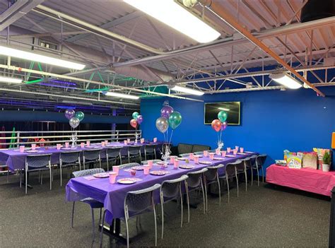 Sky Zone — World’s First Indoor Trampoline Park to Celebrate Children’s ...