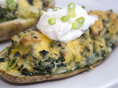 Cheesy Spinach and Bacon Stuffed Potatoes Recipe | Recipe | Cheesy ...