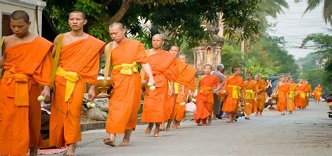 Laos Religion | Laos Travel Guide