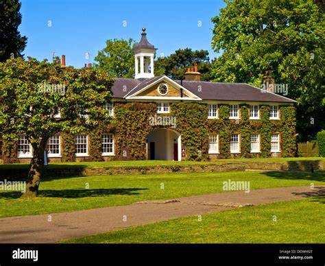 The coach house marble hill hi-res stock photography and images - Alamy