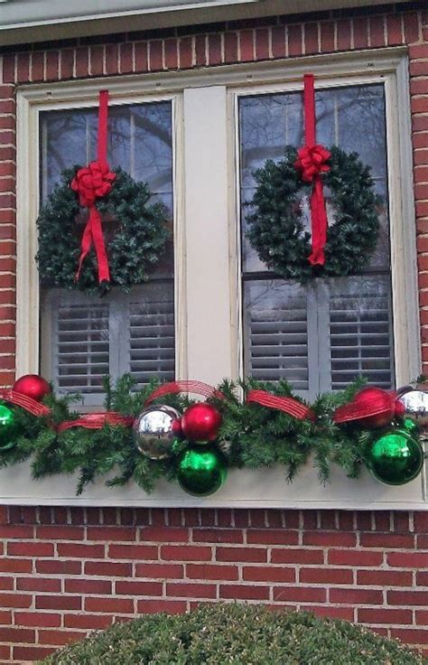 Window decorations for Christmas - beautiful discreet and great ...