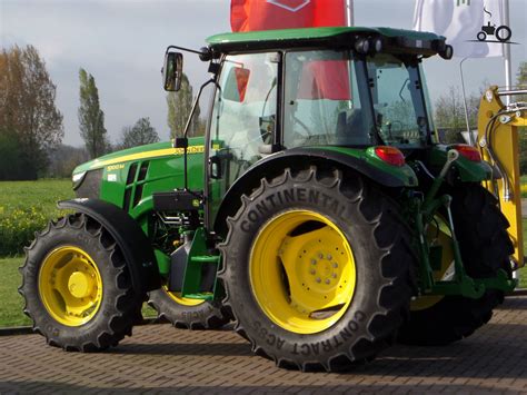 910757-5100m-john-deere.jpg