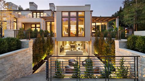 Custom Estate in California with Timeless Contemporary Architecture