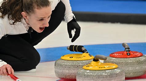 Winter Olympics 2022 - GB sneak into curling mixed doubles semi-finals ...