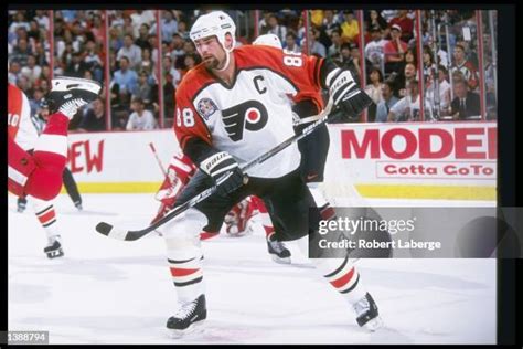 26,869 Flyers Stanley Cup Stock Photos, High-Res Pictures, and Images - Getty Images