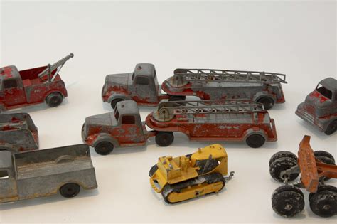 Vintage 'Tootsie Toys' Metal Toy Trucks Circa 1950's : EBTH