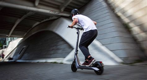 Electric Scooter Rental Vancouver - Yes Cycle