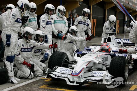 BMW Sauber F1 Team, Pit stop training at Valencia February testing