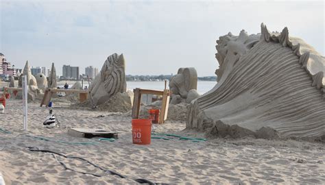 Photos: Revere Beach International Sand Sculpting Festival – WONDERLAND