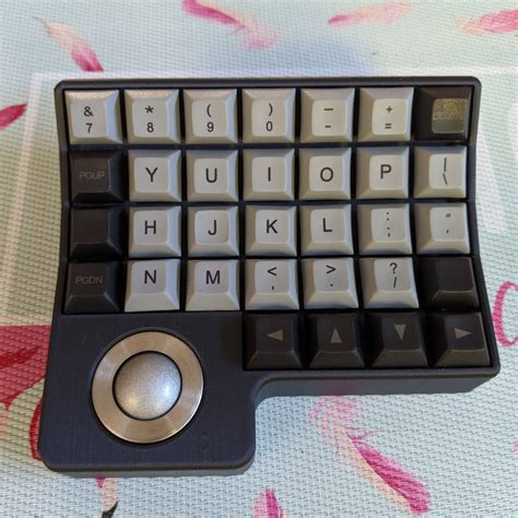 Tractyl, Split Keyboard with Trackball : ErgoMechKeyboards - MECHKEYS