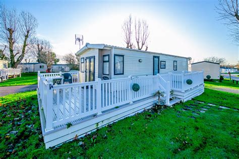 Tall Trees, Highfield Grange Holiday Park, Clacton-on-Sea, CO16 - Concord Property Lettings and ...