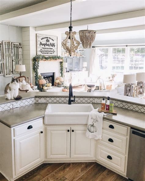 26 Farmhouse Kitchen Sink Ideas and Designs for 2020