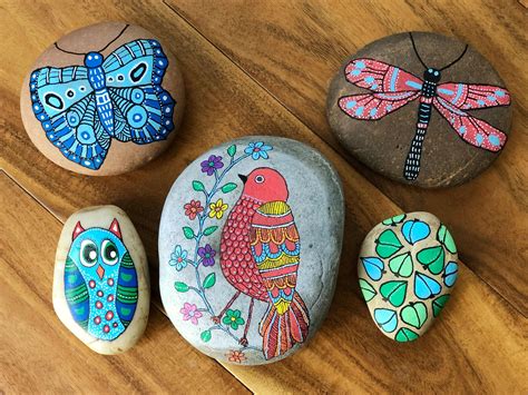 Stone Painting Guide: Stone Painting Styles And Techniques