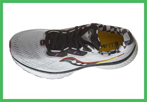 Saucony Triumph 19 Review Analysis (2021): Should You Get It?