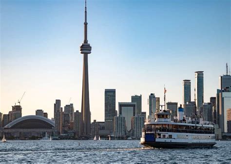 7 Best Boat Tours in Toronto for A Unique View of the City 2024