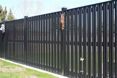 Metal Fencing - Forma Steel | Custom Metal Fencing