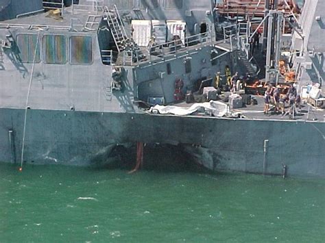 Haze Gray & Underway: USS Cole (DDG 67) - Photos of the Damage