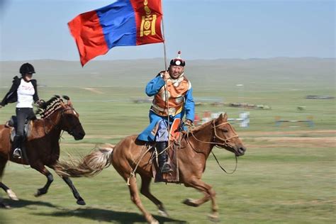 Born in the saddle: the thrill of the Mongol horse race — Young Pioneer Tours