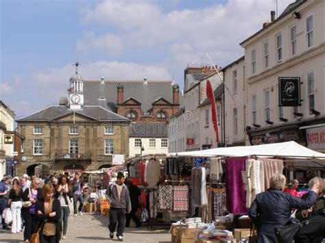 Market Day Pontefract Yorkshire UK Editorial Photo - Image of tourism, travel: 206845556