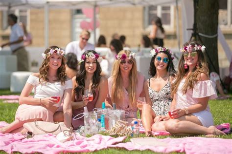 This Picnic Proved Rosé All Day Can Be More Than Just a Slogan ...