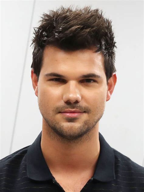 Taylor Lautner Pictures - Rotten Tomatoes