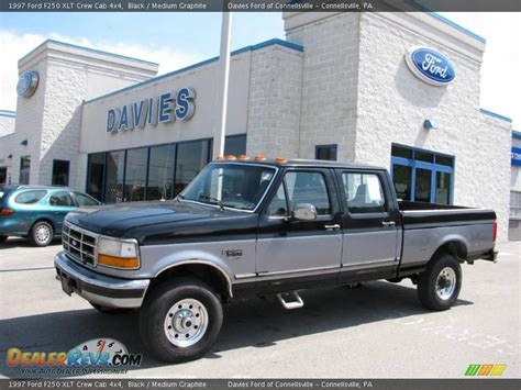 1997 Ford F250 XLT Crew Cab 4x4 Black / Medium Graphite Photo #1 | DealerRevs.com