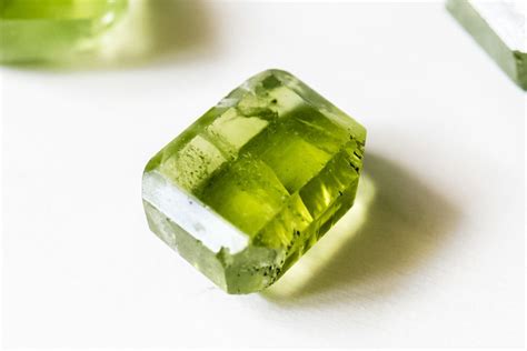 Meaning and Uses of Peridot in Feng Shui