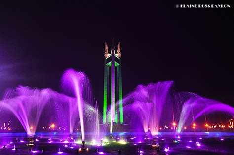 Quezon City Memorial Circle & The Dancing Fountain | Flickr