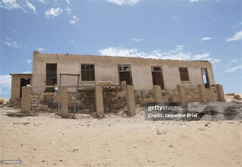 Ghost Town High-Res Stock Photo - Getty Images