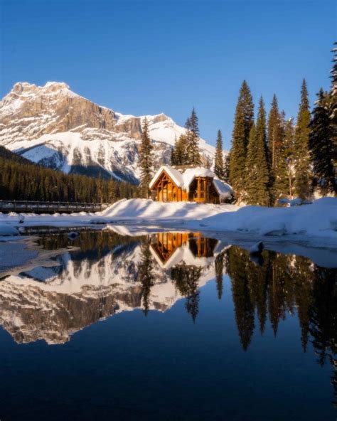 10 Valuable Emerald Lake Tips to Know Before Visiting Yoho - The Banff Blog | Jagdhütte, Hütte, Jagd