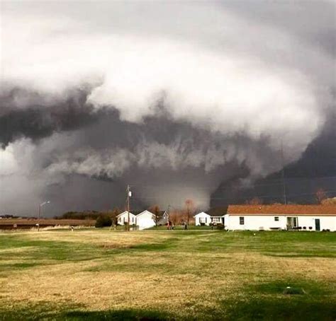 Destructive EF4 'wedge' tornado and it's massive wall cloud, bear down on a community near ...