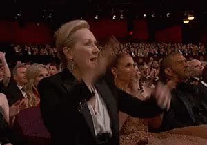 ça ! GIF - Meryl Streep Oscars Cheering - Discover & Share GIFs